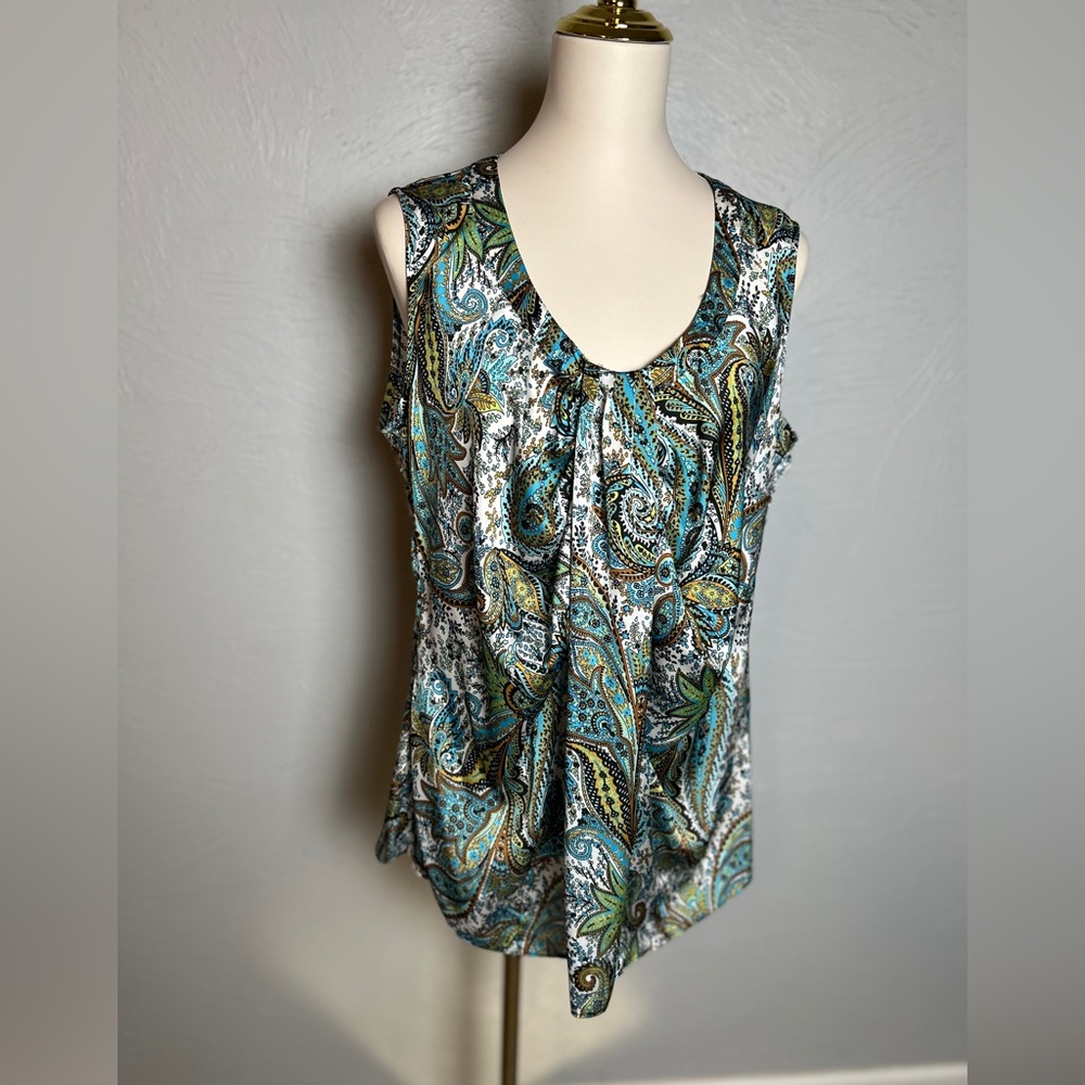 Jone’s Studio Paisley Sleeveless Blouse - Blue and Green zipper on the side. NWT
